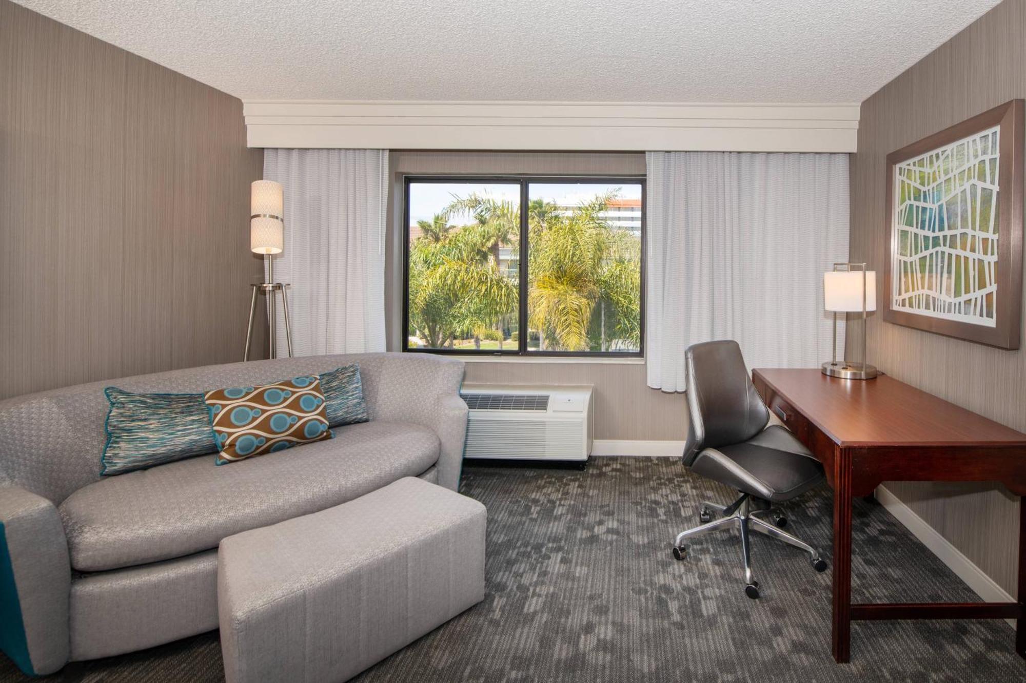 Courtyard By Marriott Oakland Airport Hotel Ngoại thất bức ảnh