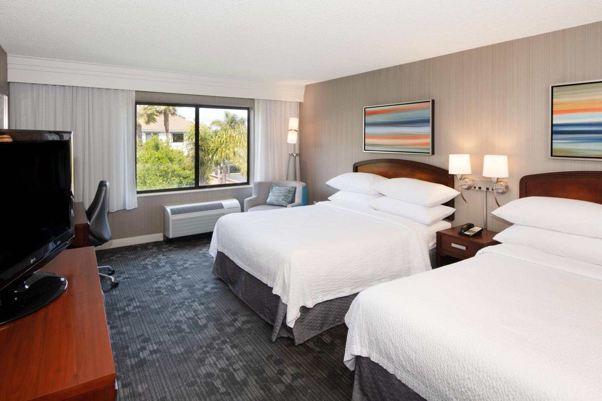 Courtyard By Marriott Oakland Airport Hotel Ngoại thất bức ảnh