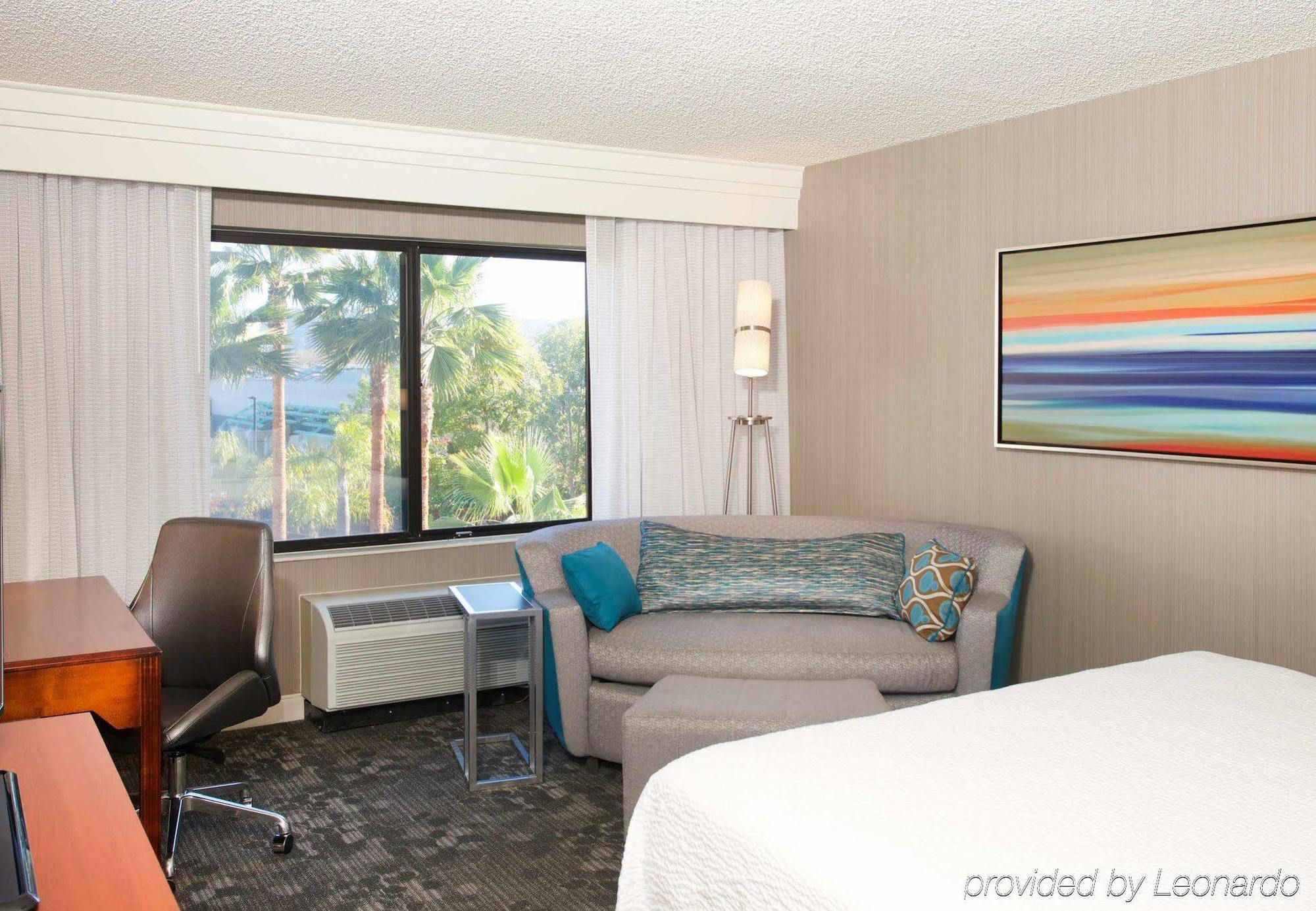 Courtyard By Marriott Oakland Airport Hotel Ngoại thất bức ảnh